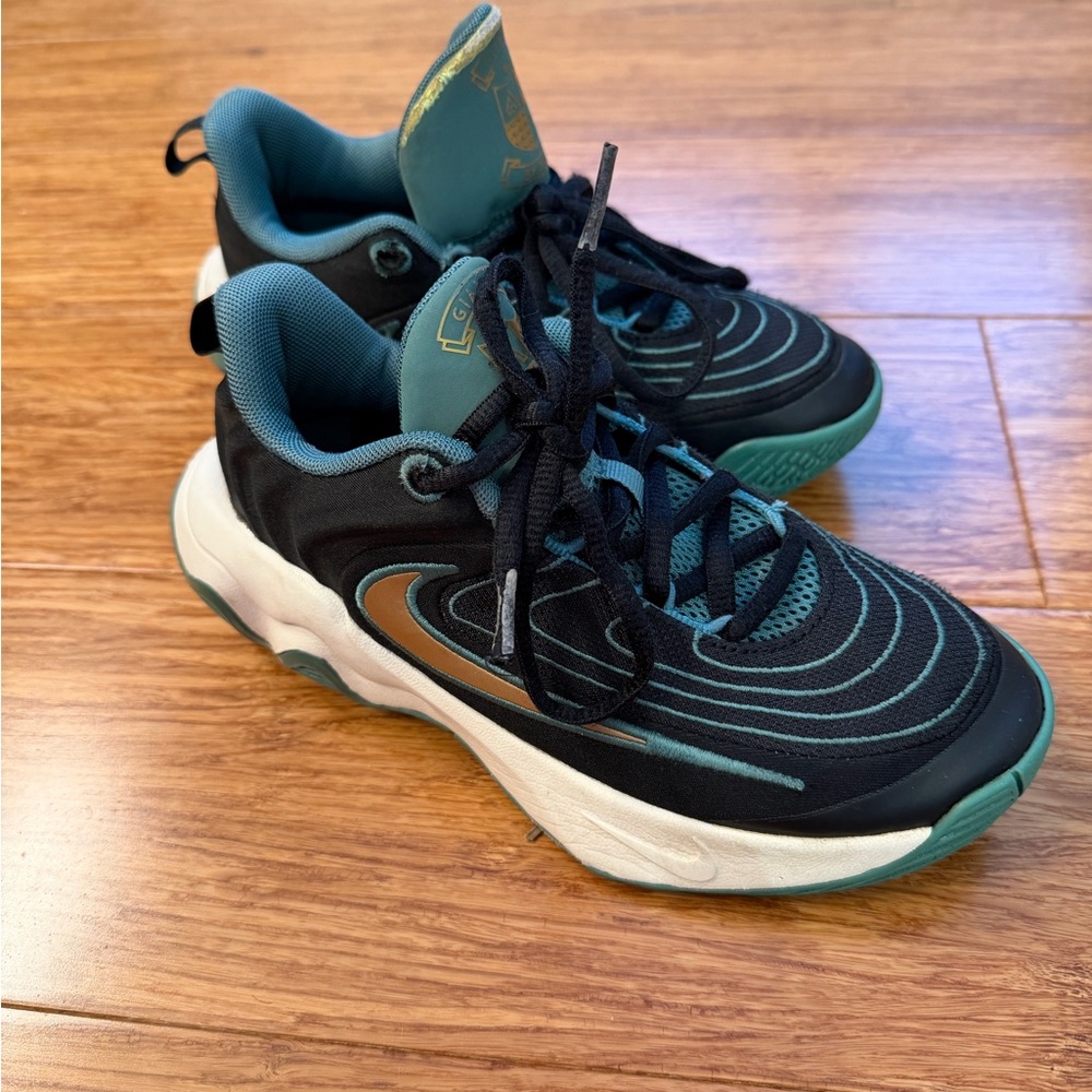 Nike Kids Black and Teal Sneakers